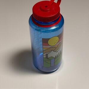 Nalgene 32 oz Blue and Red Water Mountain Scene Bottle with Scenic Design